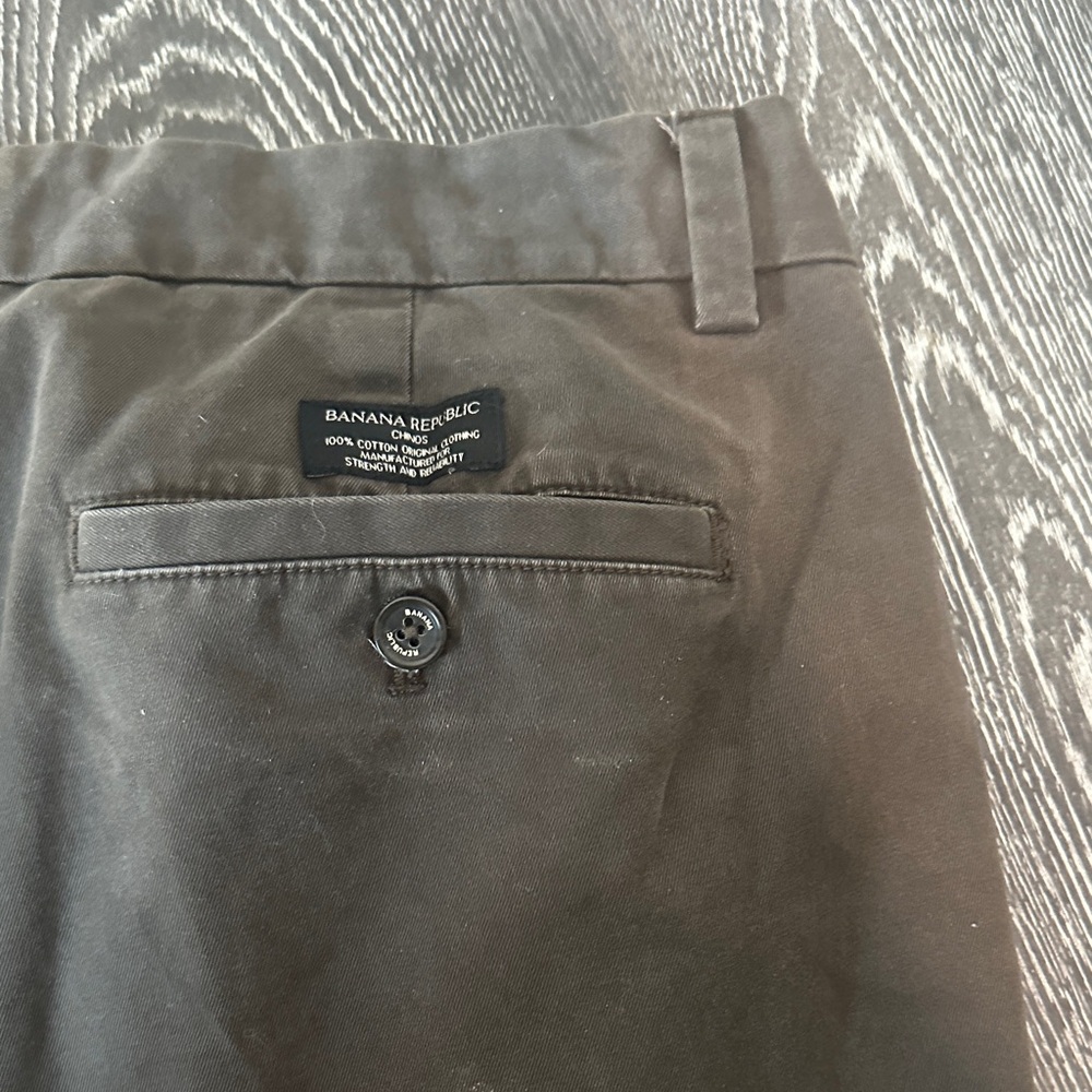 Banana Republic Men's green Chinos - Picture 10 of 11